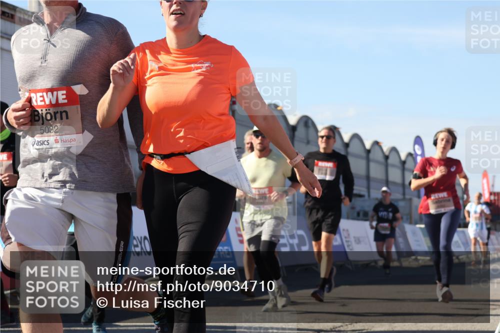 03.10.2025 - Köhlbrandbrückenlauf Luisa Fischer http://msf.ph/oto/9034710 03.10.2025 13:16:21 Ziel 4144, 4317, 4347, 4414, 4563, 4586, 4696, 4928, 4952, 5032, 5068, 5498, 5684, 5806, 5836, 5983, 6761, 6771 meine-sportfotos.de