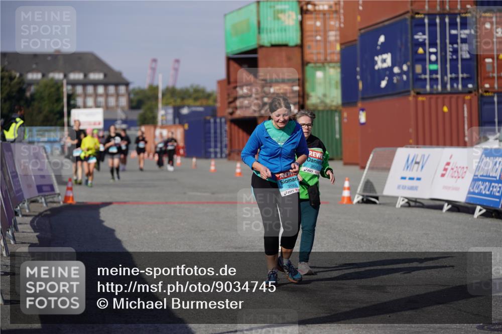 03.10.2025 - Köhlbrandbrückenlauf Michael Burmester http://msf.ph/oto/9034745 03.10.2025 10:45:23 Ziel 2692, 3195, 3624 meine-sportfotos.de