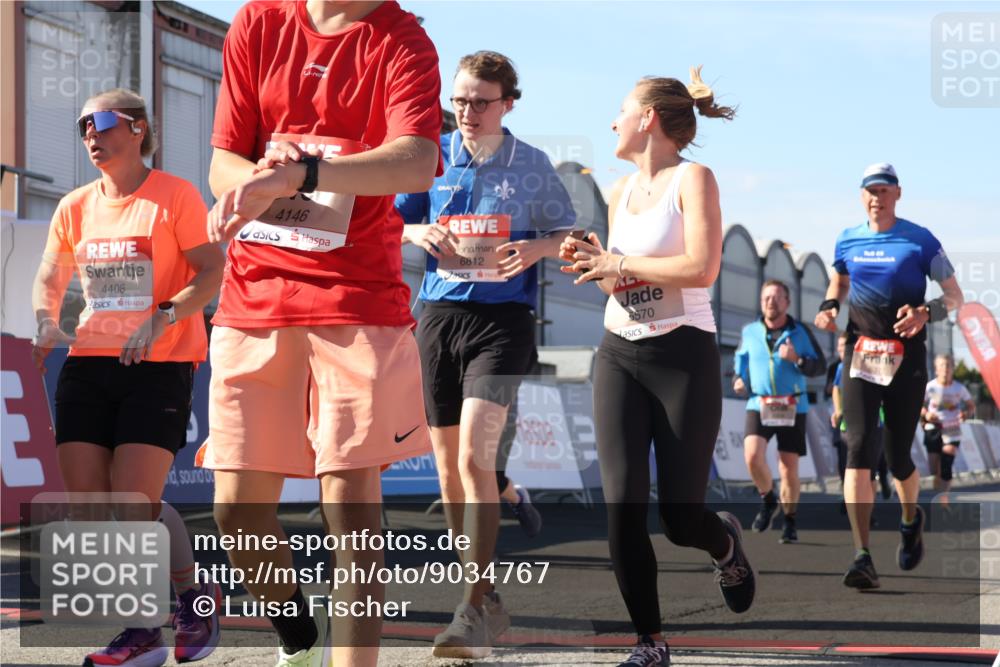 03.10.2025 - Köhlbrandbrückenlauf Luisa Fischer http://msf.ph/oto/9034767 03.10.2025 13:16:30 Ziel 4036, 4144, 4146, 4314, 4317, 4347, 4408, 4414, 4586, 4952, 5032, 5104, 5498, 5570, 5630, 5694, 5815, 5836, 5983, 6208, 6353, 6377, 6761, 6771, 6812 meine-sportfotos.de