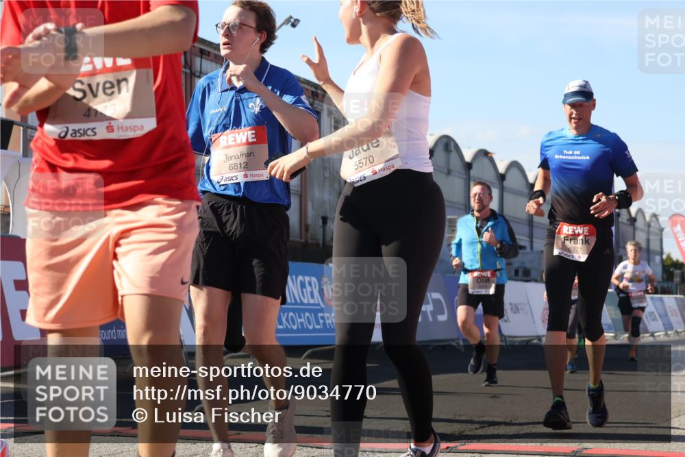 03.10.2025 - Köhlbrandbrückenlauf Luisa Fischer http://msf.ph/oto/9034770 03.10.2025 13:16:30 Ziel 4036, 4144, 4146, 4314, 4317, 4347, 4408, 4414, 4586, 4952, 5032, 5104, 5498, 5570, 5630, 5694, 5815, 5836, 5983, 6208, 6353, 6377, 6761, 6771, 6812 meine-sportfotos.de