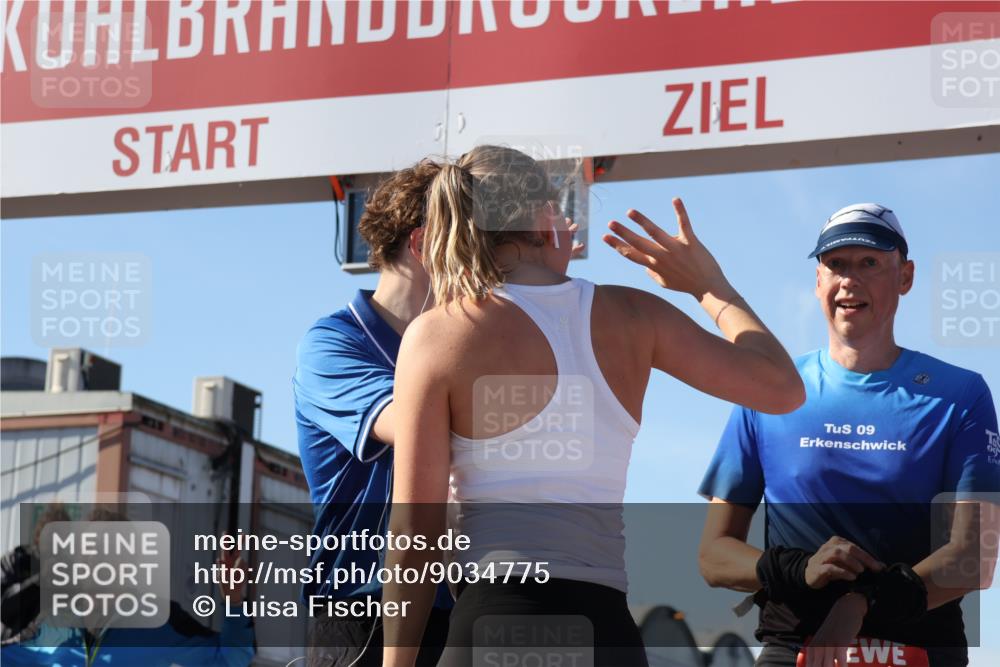 03.10.2025 - Köhlbrandbrückenlauf Luisa Fischer http://msf.ph/oto/9034775 03.10.2025 13:16:33 Ziel 4036, 4146, 4235, 4314, 4408, 4414, 4586, 4952, 5104, 5498, 5570, 5630, 5694, 5815, 5983, 6208, 6353, 6377, 6761, 6812 meine-sportfotos.de