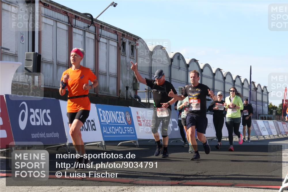 03.10.2025 - Köhlbrandbrückenlauf Luisa Fischer http://msf.ph/oto/9034791 03.10.2025 13:16:40 Ziel 4036, 4235, 4314, 4330, 4356, 4408, 4431, 4551, 4813, 5104, 5570, 5630, 5694, 6208, 6299, 6353, 6377, 6746, 6812 meine-sportfotos.de