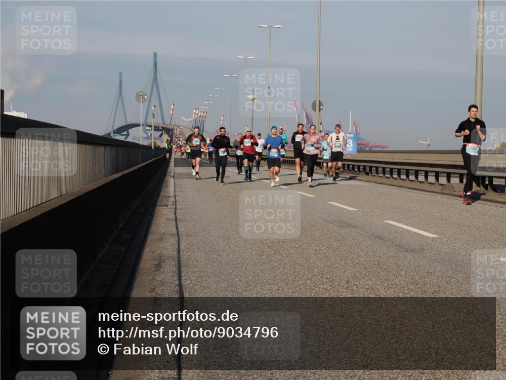 03.10.2025 - Köhlbrandbrückenlauf Fabian Wolf http://msf.ph/oto/9034796 03.10.2025 09:49:09 Position 3  meine-sportfotos.de