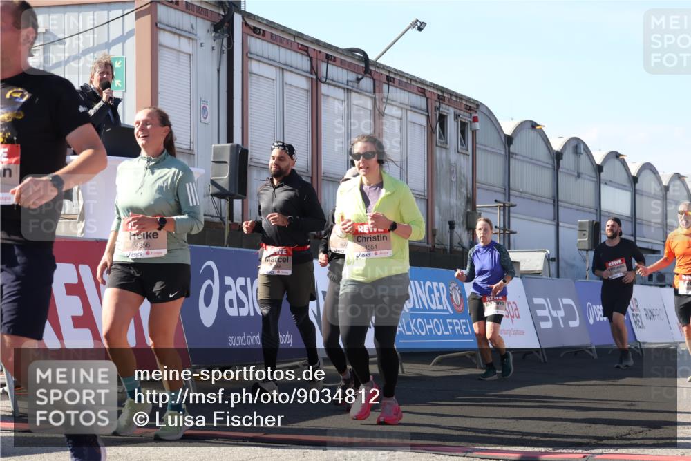03.10.2025 - Köhlbrandbrückenlauf Luisa Fischer http://msf.ph/oto/9034812 03.10.2025 13:16:43 Ziel 4036, 4235, 4330, 4356, 4431, 4551, 4813, 5028, 5099, 5104, 5630, 6208, 6299, 6340, 6343, 6620, 6697, 6746, 6785 meine-sportfotos.de