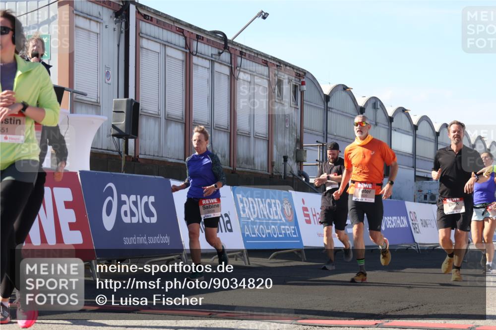 03.10.2025 - Köhlbrandbrückenlauf Luisa Fischer http://msf.ph/oto/9034820 03.10.2025 13:16:45 Ziel 4036, 4235, 4330, 4356, 4431, 4551, 4813, 5028, 5053, 5099, 5104, 5166, 5630, 6286, 6299, 6340, 6343, 6620, 6697, 6746, 6785 meine-sportfotos.de
