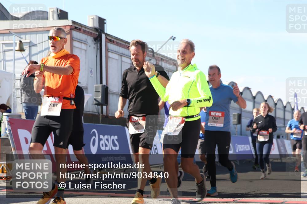 03.10.2025 - Köhlbrandbrückenlauf Luisa Fischer http://msf.ph/oto/9034840 03.10.2025 13:16:48 Ziel 4168, 4235, 4330, 4356, 4431, 4551, 4605, 4813, 5028, 5053, 5099, 5166, 5385, 5386, 5453, 5467, 6286, 6299, 6340, 6343, 6620, 6697, 6746, 6785 meine-sportfotos.de