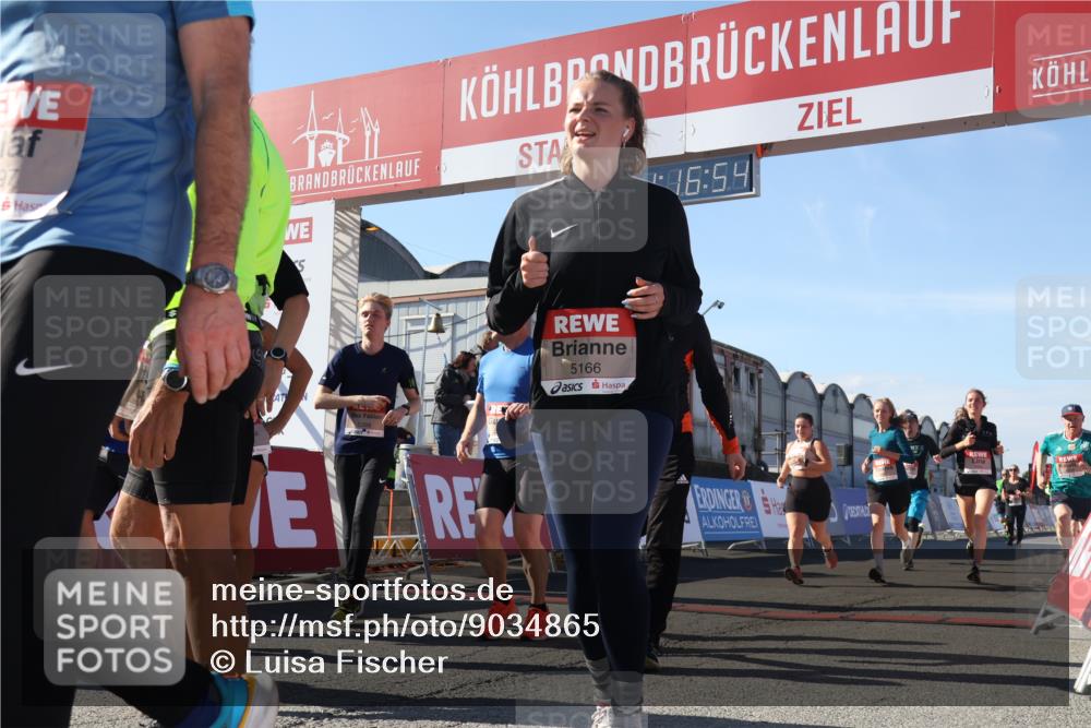 03.10.2025 - Köhlbrandbrückenlauf Luisa Fischer http://msf.ph/oto/9034865 03.10.2025 13:16:52 Ziel 4168, 4330, 4356, 4359, 4431, 4551, 4605, 4813, 5028, 5053, 5099, 5166, 5302, 5385, 5386, 5453, 5467, 5840, 6286, 6299, 6340, 6343, 6474, 6620, 6658, 6697, 6746, 6785 meine-sportfotos.de