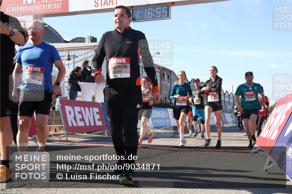 03.10.2025 - Köhlbrandbrückenlauf Luisa Fischer http://msf.ph/oto/9034871 03.10.2025 13:16:53 Ziel 4168, 4330, 4356, 4359, 4431, 4551, 4605, 5028, 5053, 5099, 5100, 5166, 5302, 5385, 5386, 5453, 5467, 5840, 6286, 6299, 6340, 6343, 6474, 6620, 6658, 6697, 6746, 6785 meine-sportfotos.de