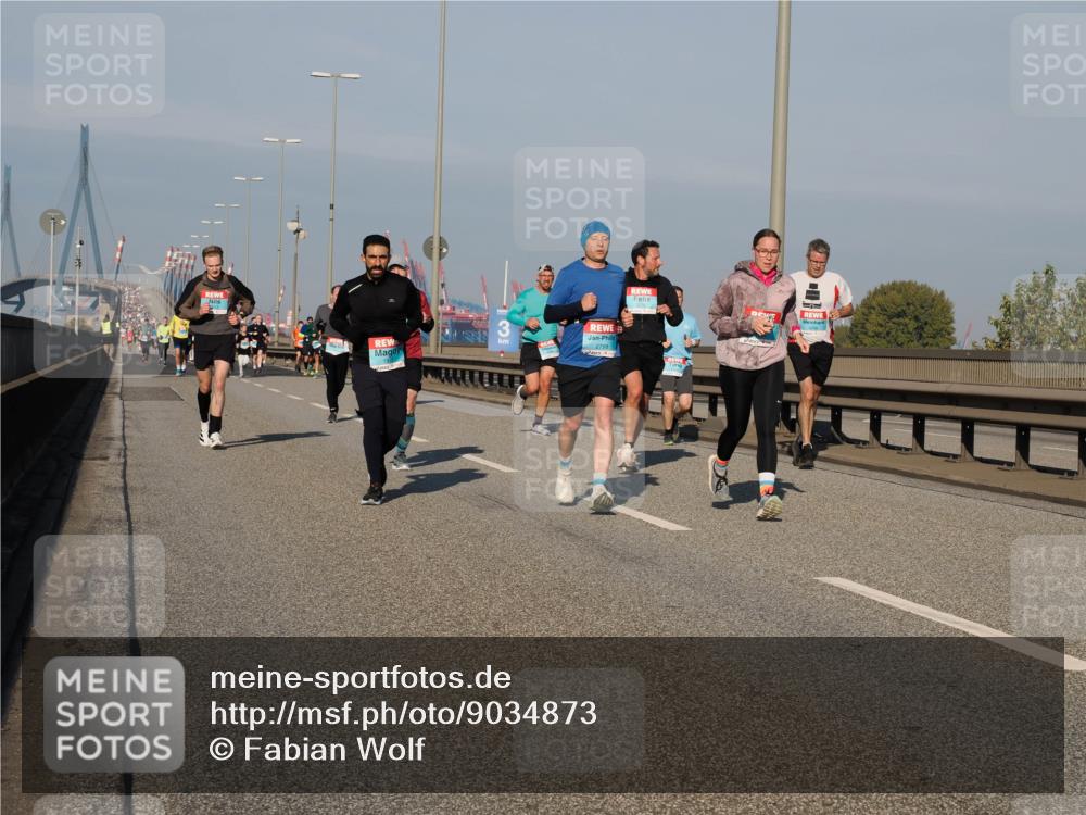 03.10.2025 - Köhlbrandbrückenlauf Fabian Wolf http://msf.ph/oto/9034873 03.10.2025 09:49:14 Position 3 3 meine-sportfotos.de