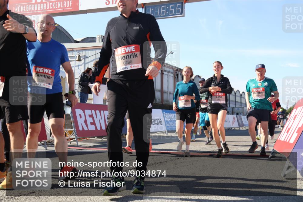 03.10.2025 - Köhlbrandbrückenlauf Luisa Fischer http://msf.ph/oto/9034874 03.10.2025 13:16:54 Ziel 4168, 4356, 4359, 4551, 4605, 5028, 5053, 5099, 5100, 5166, 5302, 5385, 5386, 5453, 5467, 5840, 6286, 6299, 6340, 6343, 6474, 6620, 6623, 6658, 6697, 6746, 6785 meine-sportfotos.de