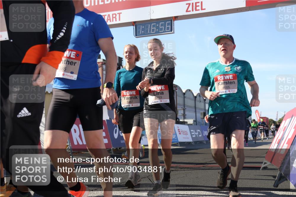 03.10.2025 - Köhlbrandbrückenlauf Luisa Fischer http://msf.ph/oto/9034881 03.10.2025 13:16:55 Ziel 4168, 4359, 4551, 4605, 4978, 5028, 5053, 5099, 5100, 5166, 5302, 5385, 5386, 5453, 5467, 5840, 6286, 6299, 6340, 6343, 6474, 6620, 6623, 6626, 6658, 6697, 6746, 6785 meine-sportfotos.de