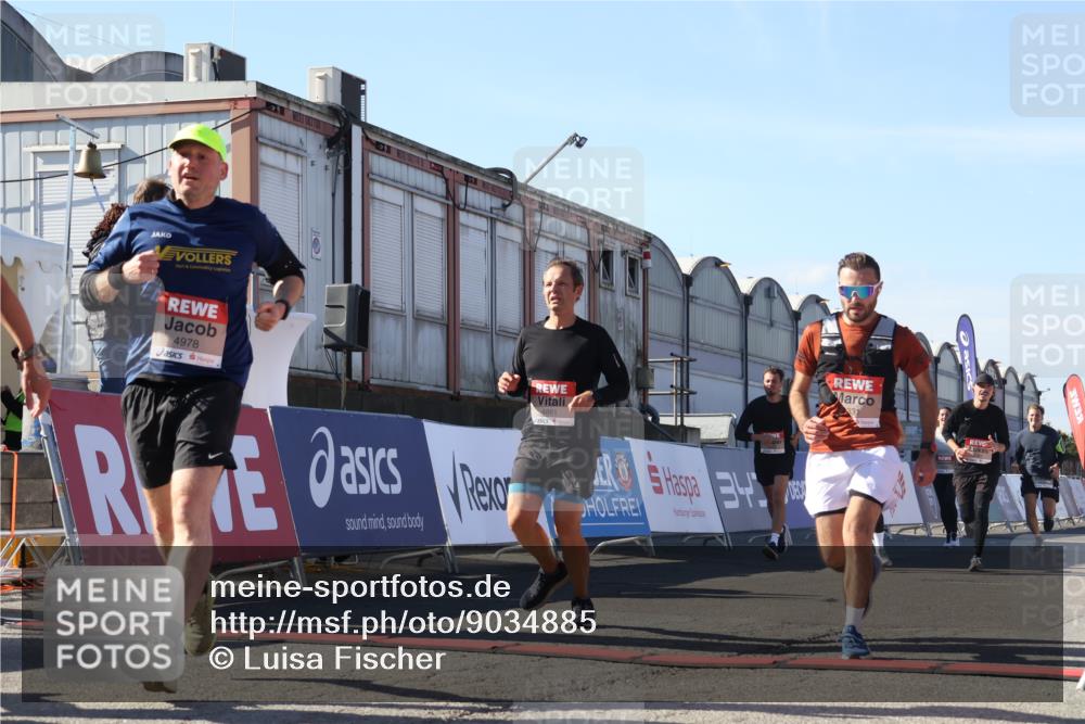 03.10.2025 - Köhlbrandbrückenlauf Luisa Fischer http://msf.ph/oto/9034885 03.10.2025 13:17:01 Ziel 4168, 4242, 4331, 4359, 4361, 4605, 4861, 4978, 4982, 5033, 5053, 5073, 5087, 5090, 5100, 5166, 5302, 5385, 5386, 5453, 5467, 5479, 5840, 6286, 6474, 6623, 6626, 6658 meine-sportfotos.de