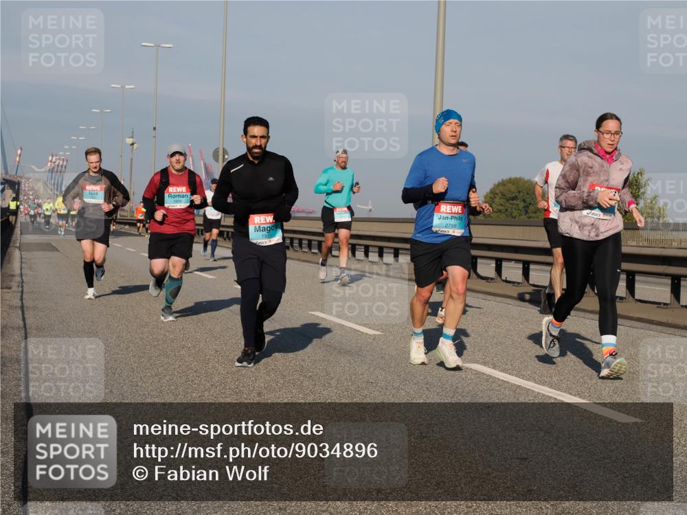 03.10.2025 - Köhlbrandbrückenlauf Fabian Wolf http://msf.ph/oto/9034896 03.10.2025 09:49:16 Position 3 1931, 2798 meine-sportfotos.de