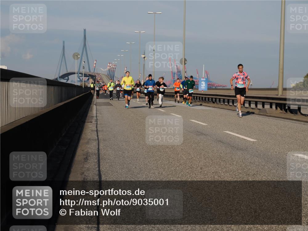 03.10.2025 - Köhlbrandbrückenlauf Fabian Wolf http://msf.ph/oto/9035001 03.10.2025 09:49:24 Position 3  meine-sportfotos.de