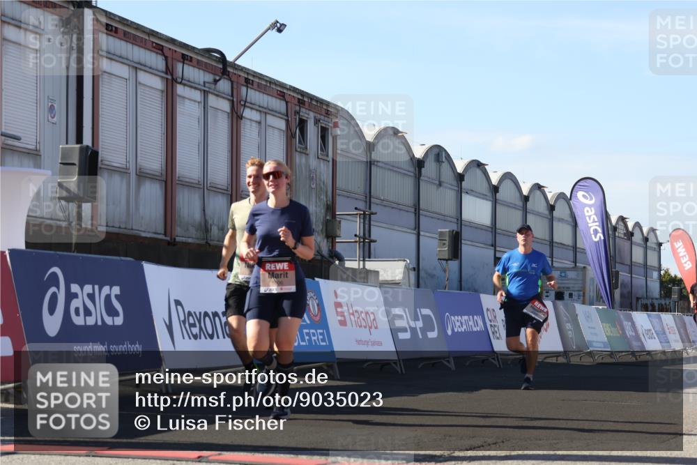 03.10.2025 - Köhlbrandbrückenlauf Luisa Fischer http://msf.ph/oto/9035023 03.10.2025 13:17:34 Ziel 4012, 4686, 4746, 4818, 5007, 5008, 5906, 5909, 6069, 6388, 6710 meine-sportfotos.de