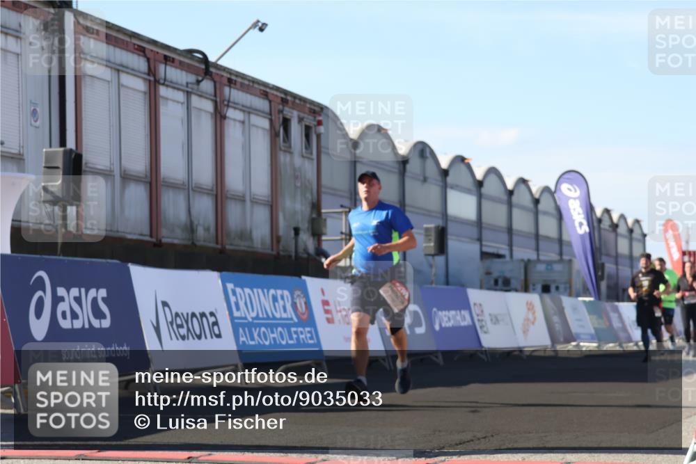 03.10.2025 - Köhlbrandbrückenlauf Luisa Fischer http://msf.ph/oto/9035033 03.10.2025 13:17:35 Ziel 4012, 4686, 4746, 4818, 5007, 5008, 5906, 5909, 6069, 6388, 6710 meine-sportfotos.de