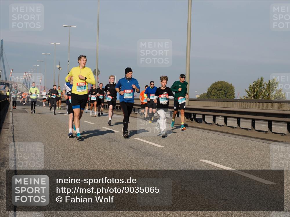 03.10.2025 - Köhlbrandbrückenlauf Fabian Wolf http://msf.ph/oto/9035065 03.10.2025 09:49:30 Position 3 1111, 1370 meine-sportfotos.de