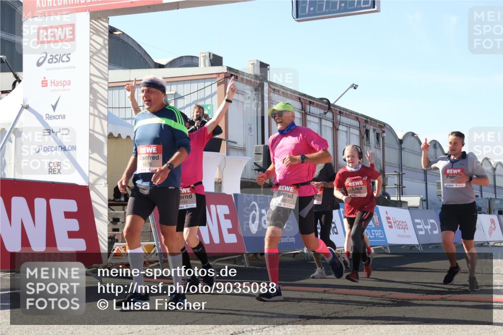 03.10.2025 - Köhlbrandbrückenlauf Luisa Fischer http://msf.ph/oto/9035088 03.10.2025 13:17:46 Ziel 4410, 4645, 4679, 4829, 5168, 5339, 5685, 5731, 5732, 5917, 6331, 6388, 6485, 6704 meine-sportfotos.de