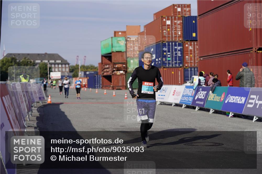 03.10.2025 - Köhlbrandbrückenlauf Michael Burmester http://msf.ph/oto/9035093 03.10.2025 10:46:00 Ziel 3801 meine-sportfotos.de