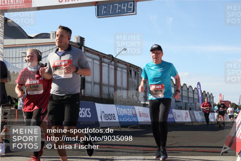 03.10.2025 - Köhlbrandbrückenlauf Luisa Fischer http://msf.ph/oto/9035098 03.10.2025 13:17:48 Ziel 4410, 4645, 4679, 4829, 5168, 5339, 5685, 5731, 5732, 5917, 6153, 6331, 6388, 6435, 6485, 6704 meine-sportfotos.de