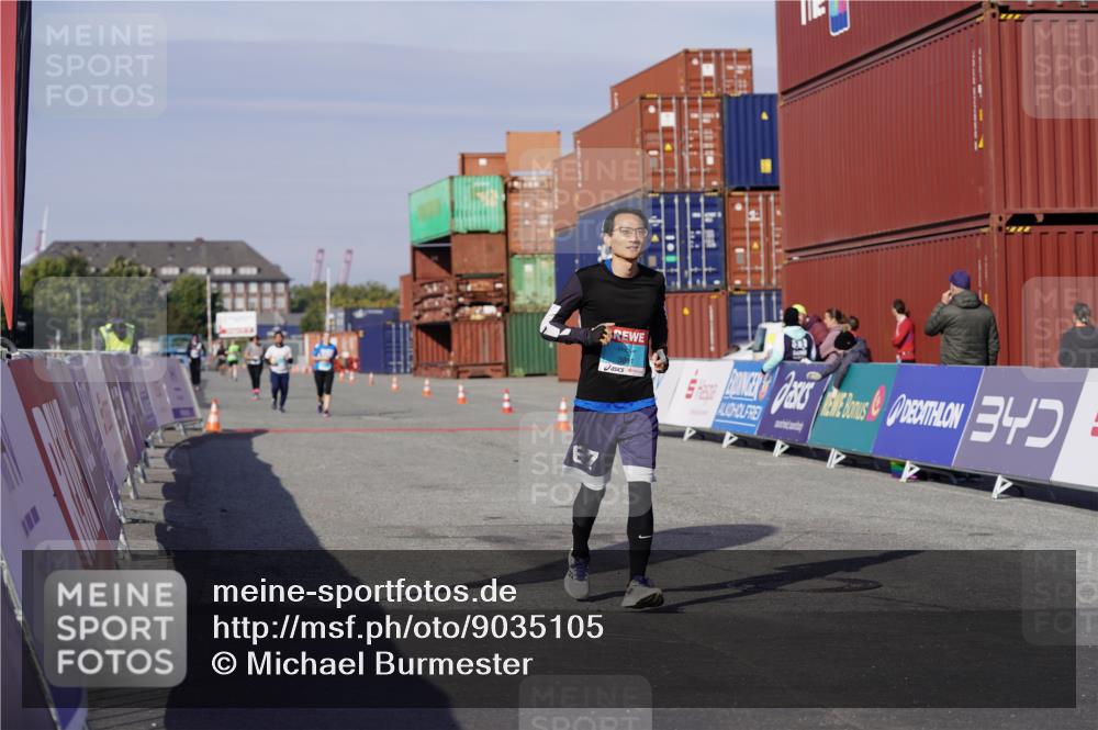 03.10.2025 - Köhlbrandbrückenlauf Michael Burmester http://msf.ph/oto/9035105 03.10.2025 10:46:00 Ziel 3801 meine-sportfotos.de