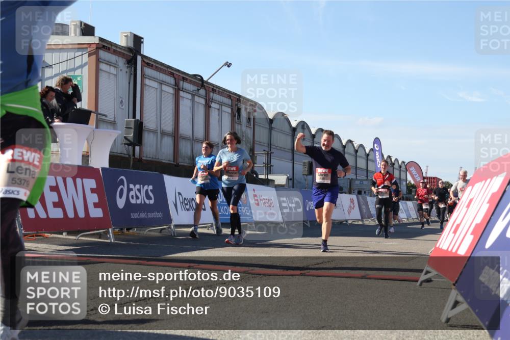 03.10.2025 - Köhlbrandbrückenlauf Luisa Fischer http://msf.ph/oto/9035109 03.10.2025 13:18:23 Ziel 4280, 4341, 4560, 4581, 4600, 4760, 4819, 4882, 5192, 5379, 5440, 5691, 5722, 5816, 6001 meine-sportfotos.de