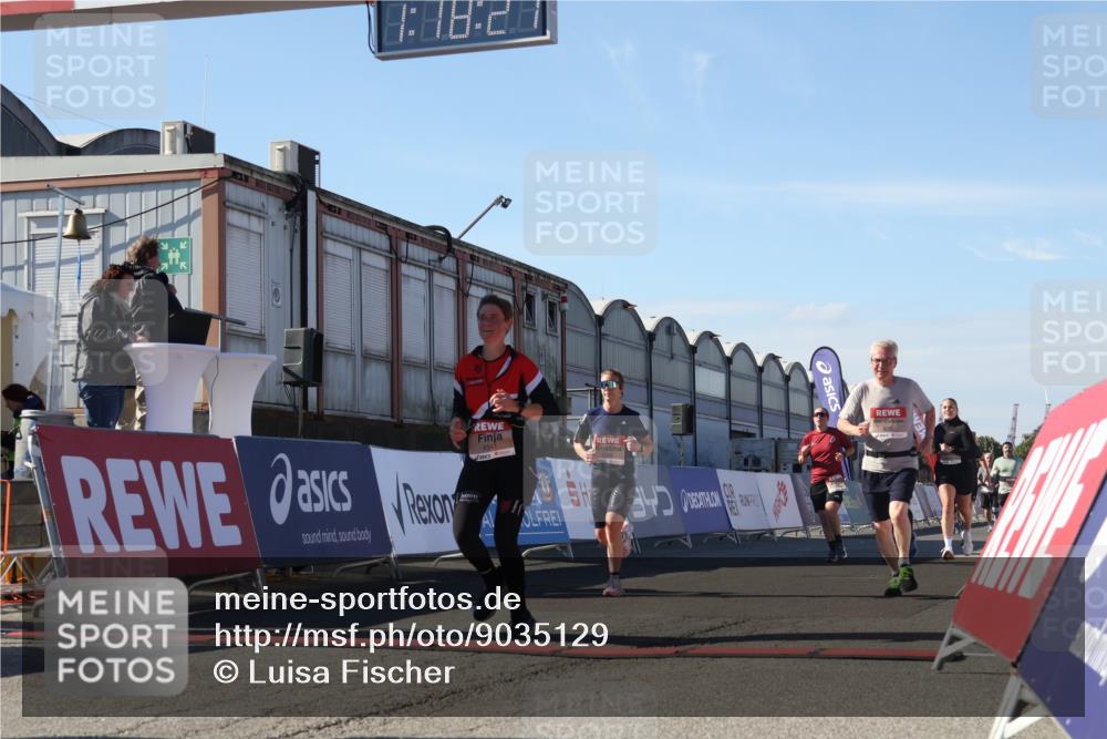 03.10.2025 - Köhlbrandbrückenlauf Luisa Fischer http://msf.ph/oto/9035129 03.10.2025 13:18:25 Ziel 4154, 4280, 4341, 4560, 4581, 4600, 4760, 4819, 4882, 5192, 5379, 5440, 5691, 5722, 5816, 6001 meine-sportfotos.de