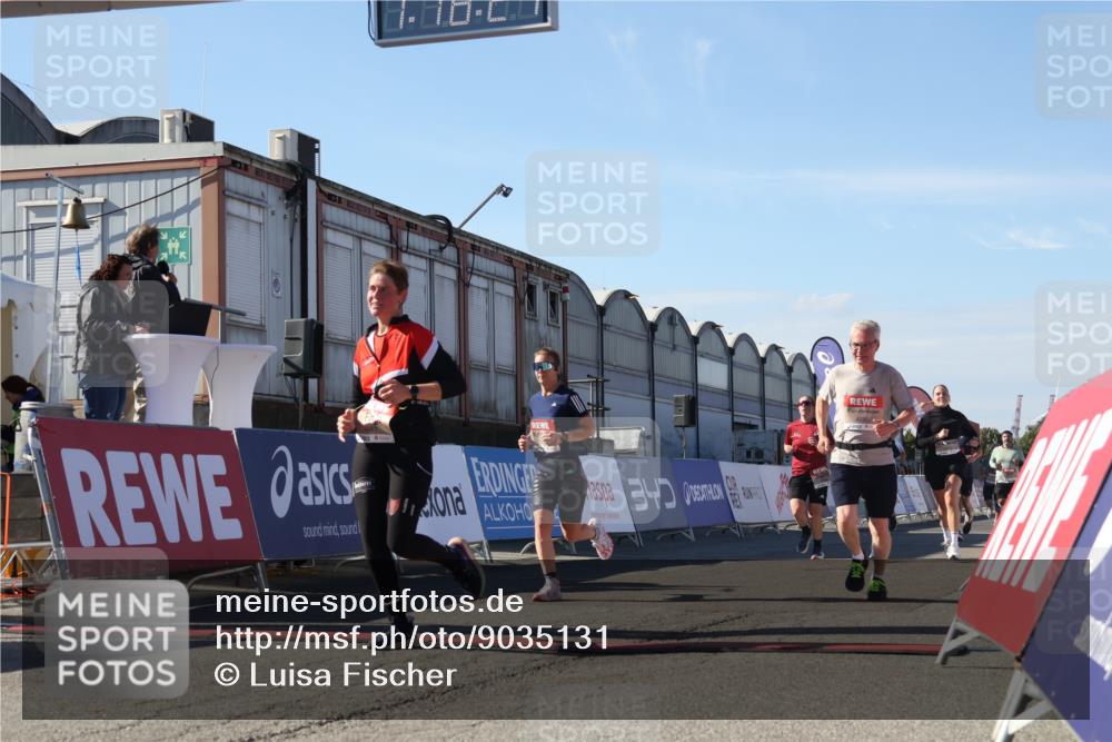 03.10.2025 - Köhlbrandbrückenlauf Luisa Fischer http://msf.ph/oto/9035131 03.10.2025 13:18:26 Ziel 4154, 4280, 4341, 4560, 4581, 4760, 4819, 4826, 4882, 5192, 5379, 5440, 5691, 5722, 5816, 6001, 6700 meine-sportfotos.de