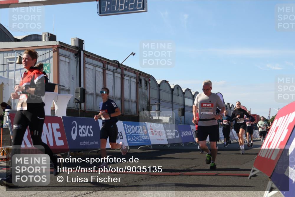 03.10.2025 - Köhlbrandbrückenlauf Luisa Fischer http://msf.ph/oto/9035135 03.10.2025 13:18:26 Ziel 4154, 4280, 4341, 4560, 4581, 4760, 4819, 4826, 4882, 5192, 5379, 5440, 5691, 5722, 5816, 6001, 6700 meine-sportfotos.de