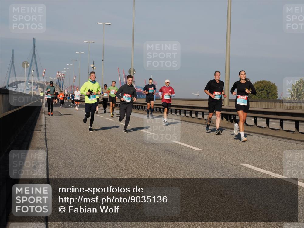 03.10.2025 - Köhlbrandbrückenlauf Fabian Wolf http://msf.ph/oto/9035136 03.10.2025 09:49:35 Position 3  meine-sportfotos.de