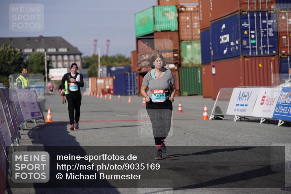 03.10.2025 - Köhlbrandbrückenlauf Michael Burmester http://msf.ph/oto/9035169 03.10.2025 10:46:23 Ziel 1928, 3692 meine-sportfotos.de