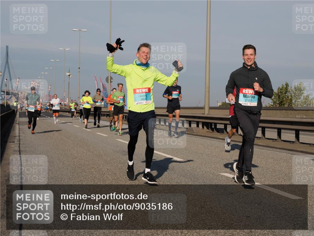 03.10.2025 - Köhlbrandbrückenlauf Fabian Wolf http://msf.ph/oto/9035186 03.10.2025 09:49:38 Position 3 3804, 2767 meine-sportfotos.de