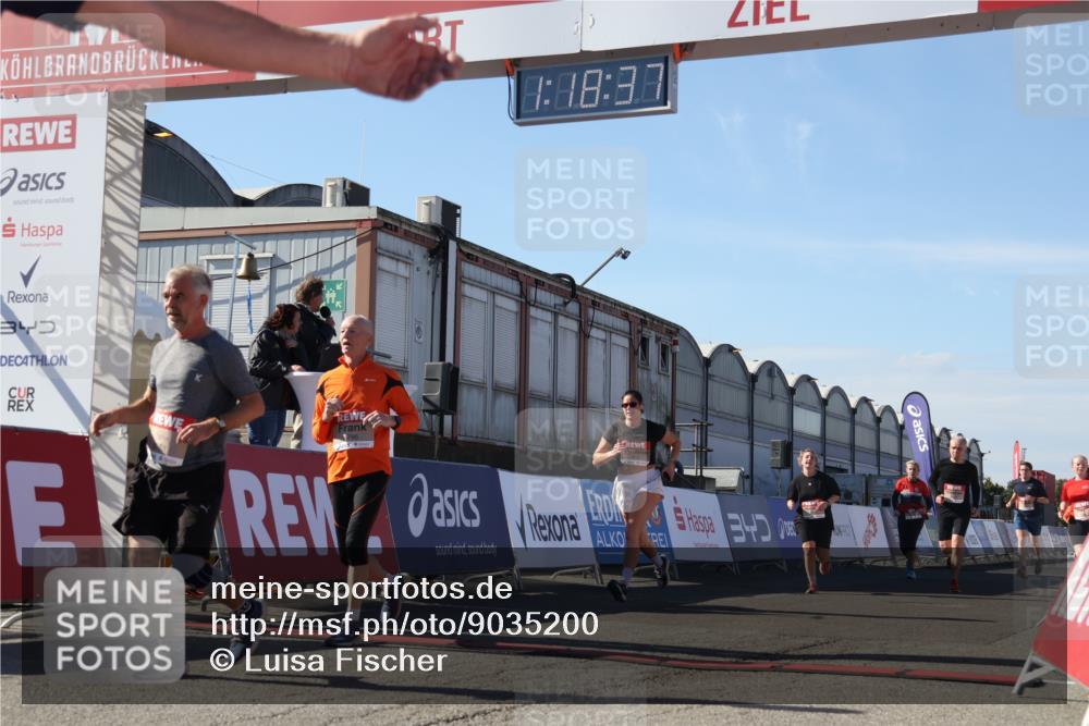 03.10.2025 - Köhlbrandbrückenlauf Luisa Fischer http://msf.ph/oto/9035200 03.10.2025 13:18:36 Ziel 4154, 4280, 4341, 4606, 4796, 4812, 4819, 4826, 4882, 5115, 5178, 5192, 6084, 6429, 6596, 6700, 6758 meine-sportfotos.de