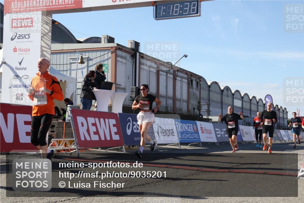 03.10.2025 - Köhlbrandbrückenlauf Luisa Fischer http://msf.ph/oto/9035201 03.10.2025 13:18:37 Ziel 4154, 4280, 4606, 4796, 4812, 4819, 4826, 4882, 5115, 5178, 5192, 6084, 6429, 6500, 6596, 6700, 6758 meine-sportfotos.de