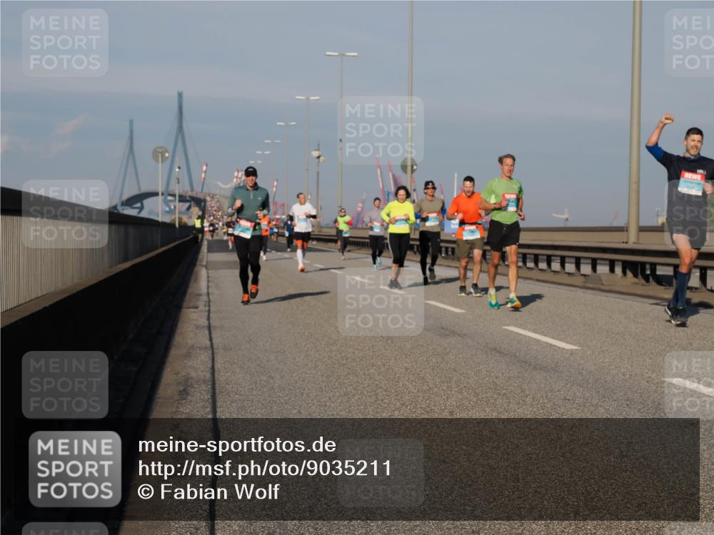 03.10.2025 - Köhlbrandbrückenlauf Fabian Wolf http://msf.ph/oto/9035211 03.10.2025 09:49:40 Position 3  meine-sportfotos.de