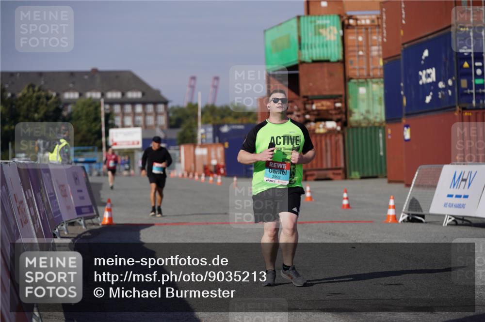 03.10.2025 - Köhlbrandbrückenlauf Michael Burmester http://msf.ph/oto/9035213 03.10.2025 10:46:37 Ziel 2992 meine-sportfotos.de