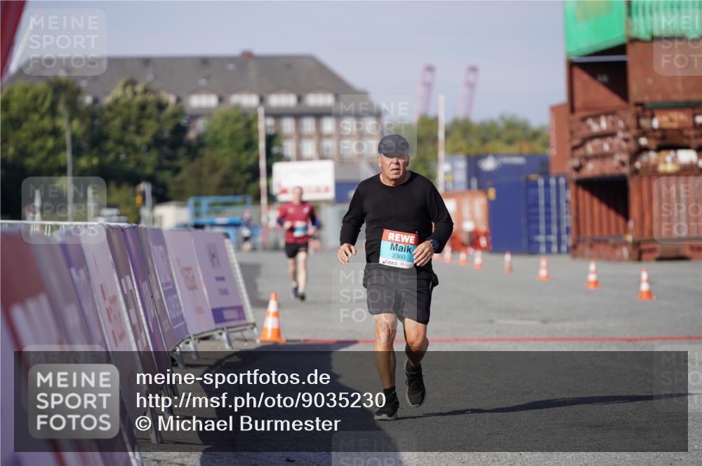 03.10.2025 - Köhlbrandbrückenlauf Michael Burmester http://msf.ph/oto/9035230 03.10.2025 10:46:45 Ziel 2360 meine-sportfotos.de