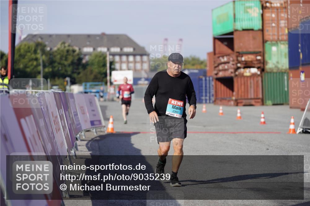 03.10.2025 - Köhlbrandbrückenlauf Michael Burmester http://msf.ph/oto/9035239 03.10.2025 10:46:47 Ziel 2360 meine-sportfotos.de