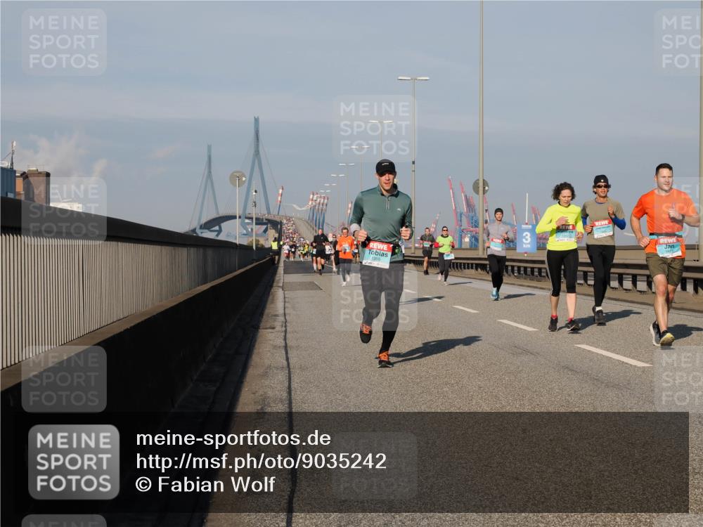 03.10.2025 - Köhlbrandbrückenlauf Fabian Wolf http://msf.ph/oto/9035242 03.10.2025 09:49:43 Position 3 1359, 3 meine-sportfotos.de