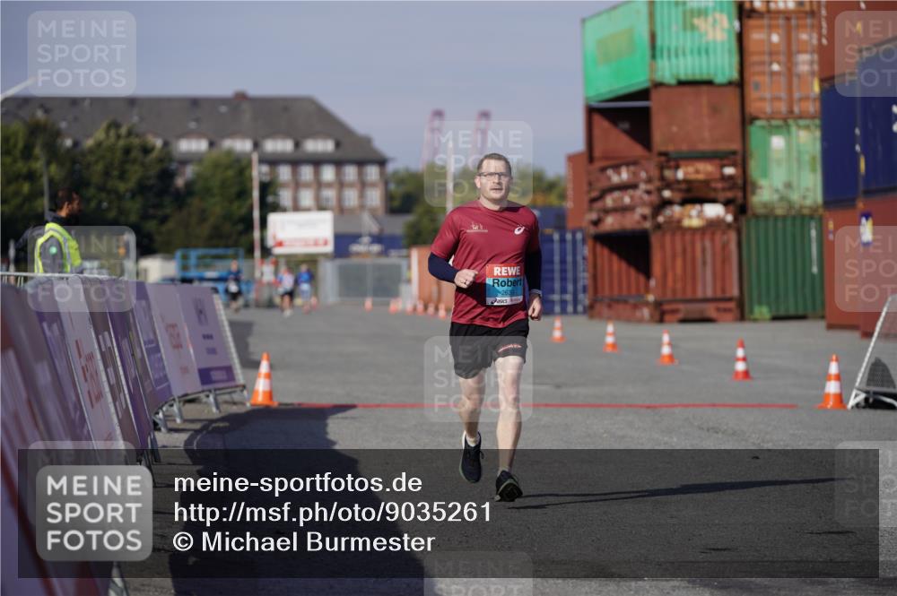 03.10.2025 - Köhlbrandbrückenlauf Michael Burmester http://msf.ph/oto/9035261 03.10.2025 10:46:55 Ziel 2639 meine-sportfotos.de