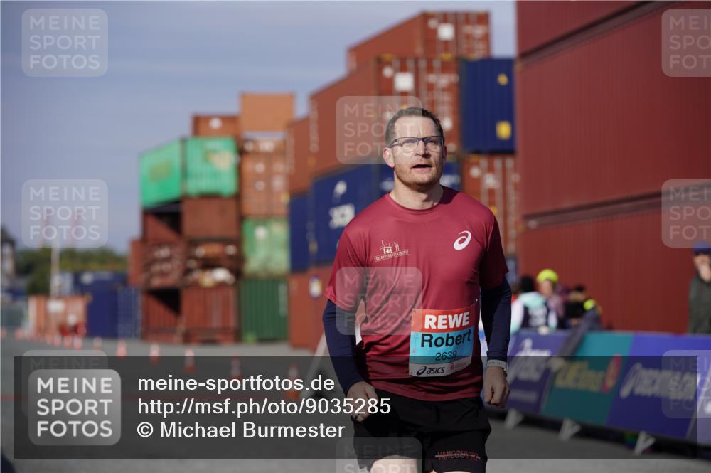 03.10.2025 - Köhlbrandbrückenlauf Michael Burmester http://msf.ph/oto/9035285 03.10.2025 10:46:58 Ziel 2639 meine-sportfotos.de