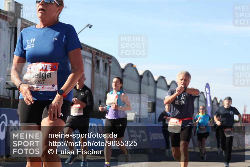 03.10.2025 - Köhlbrandbrückenlauf Luisa Fischer http://msf.ph/oto/9035325 03.10.2025 13:18:58 Ziel 4077, 4556, 4630, 4676, 4756, 4889, 5027, 5304, 5449, 5974, 6117, 6267, 6475, 6506, 6573, 6795 meine-sportfotos.de
