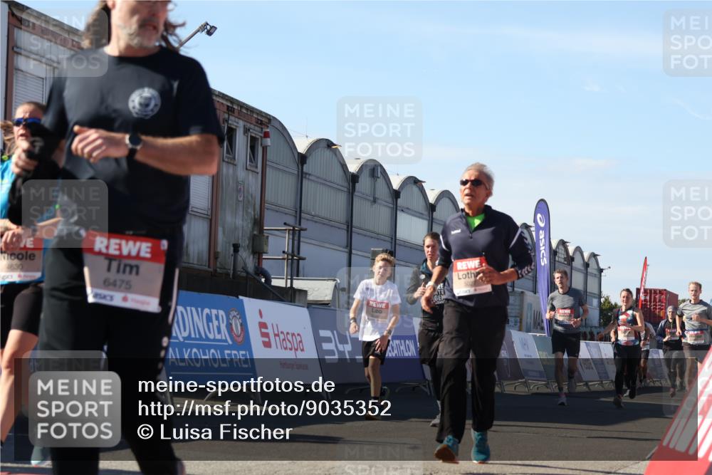 03.10.2025 - Köhlbrandbrückenlauf Luisa Fischer http://msf.ph/oto/9035352 03.10.2025 13:19:02 Ziel 4556, 4630, 4676, 4756, 4876, 4889, 5027, 5304, 5449, 5974, 6088, 6117, 6127, 6267, 6475, 6573, 6795 meine-sportfotos.de