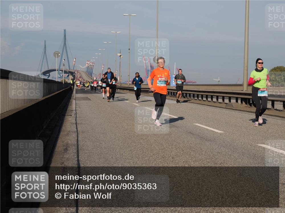 03.10.2025 - Köhlbrandbrückenlauf Fabian Wolf http://msf.ph/oto/9035363 03.10.2025 09:49:51 Position 3 1211 meine-sportfotos.de