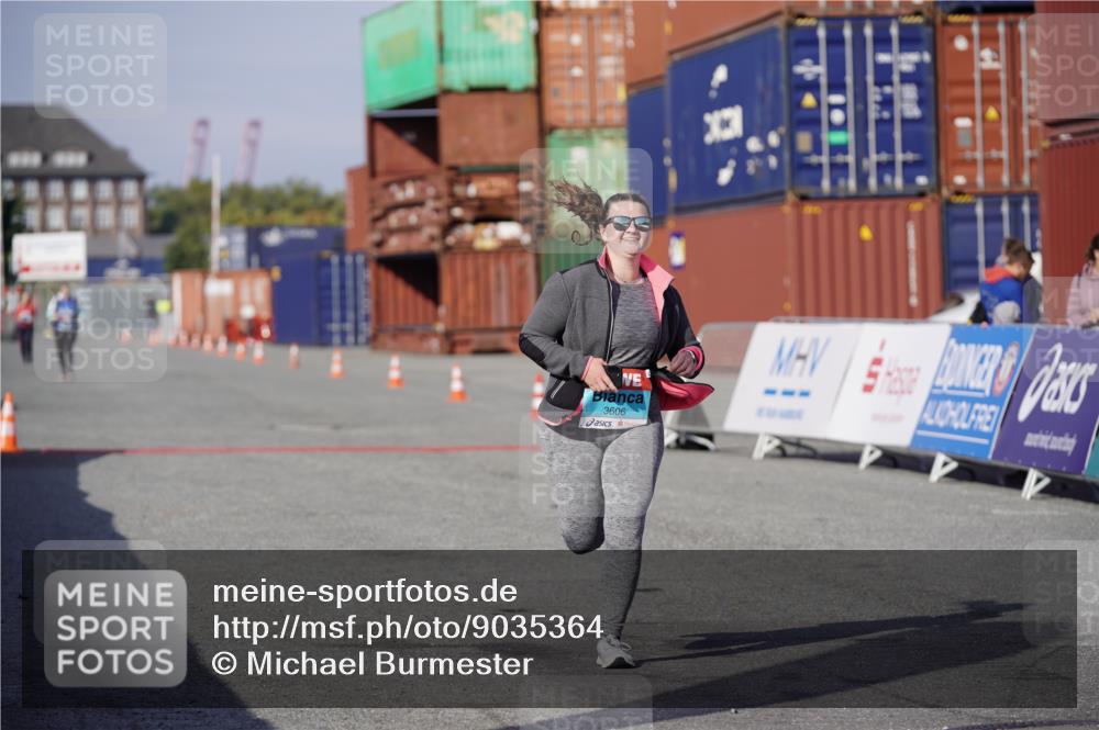 03.10.2025 - Köhlbrandbrückenlauf Michael Burmester http://msf.ph/oto/9035364 03.10.2025 10:48:43 Ziel 3606 meine-sportfotos.de