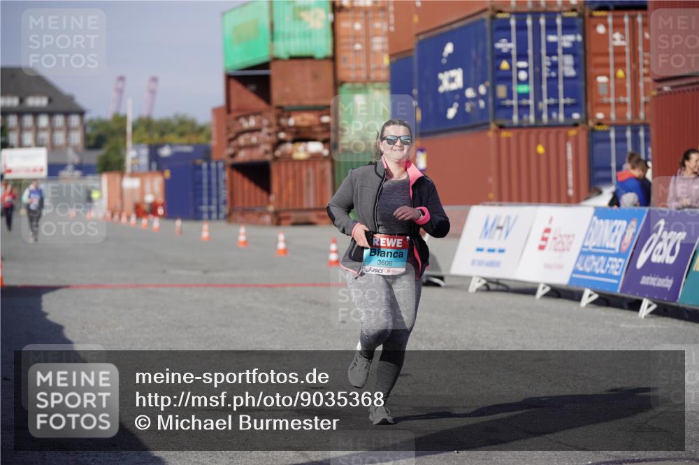 03.10.2025 - Köhlbrandbrückenlauf Michael Burmester http://msf.ph/oto/9035368 03.10.2025 10:48:43 Ziel 3606 meine-sportfotos.de