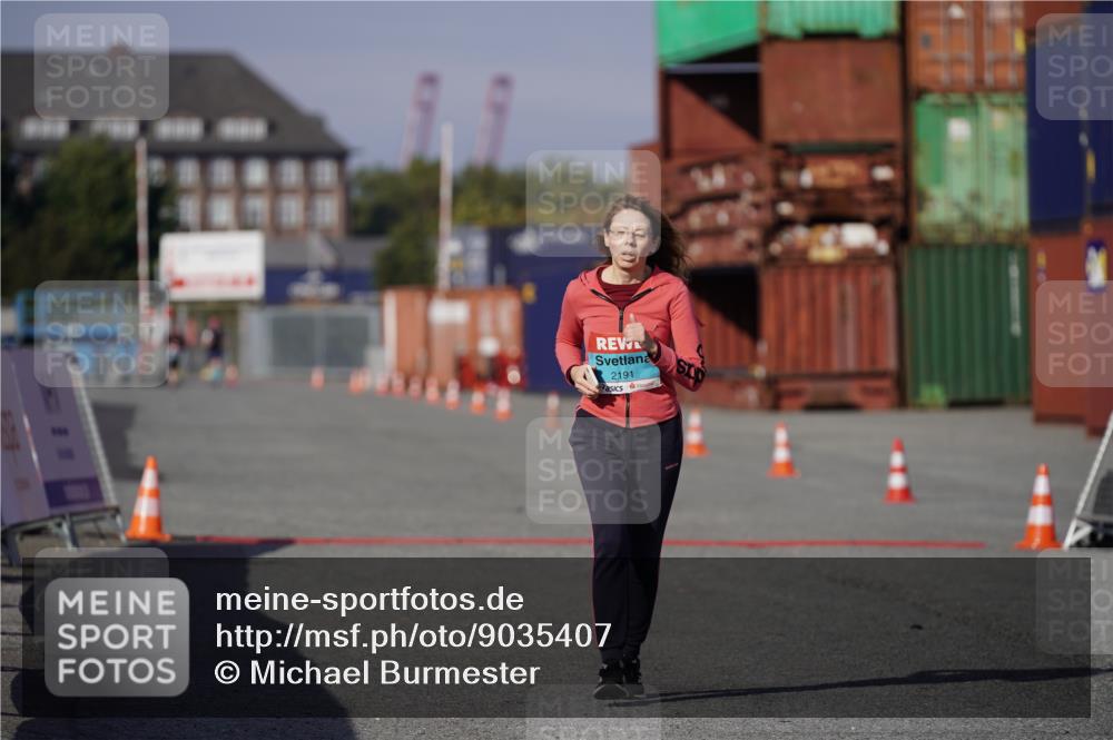 03.10.2025 - Köhlbrandbrückenlauf Michael Burmester http://msf.ph/oto/9035407 03.10.2025 10:49:20 Ziel 2191 meine-sportfotos.de