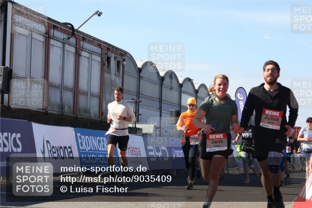 03.10.2025 - Köhlbrandbrückenlauf Luisa Fischer http://msf.ph/oto/9035409 03.10.2025 13:19:12 Ziel 4143, 4630, 4631, 4632, 4690, 4725, 4727, 4816, 4828, 4876, 4996, 5027, 5853, 5858, 6088, 6117, 6127, 6225, 6226, 6475 meine-sportfotos.de