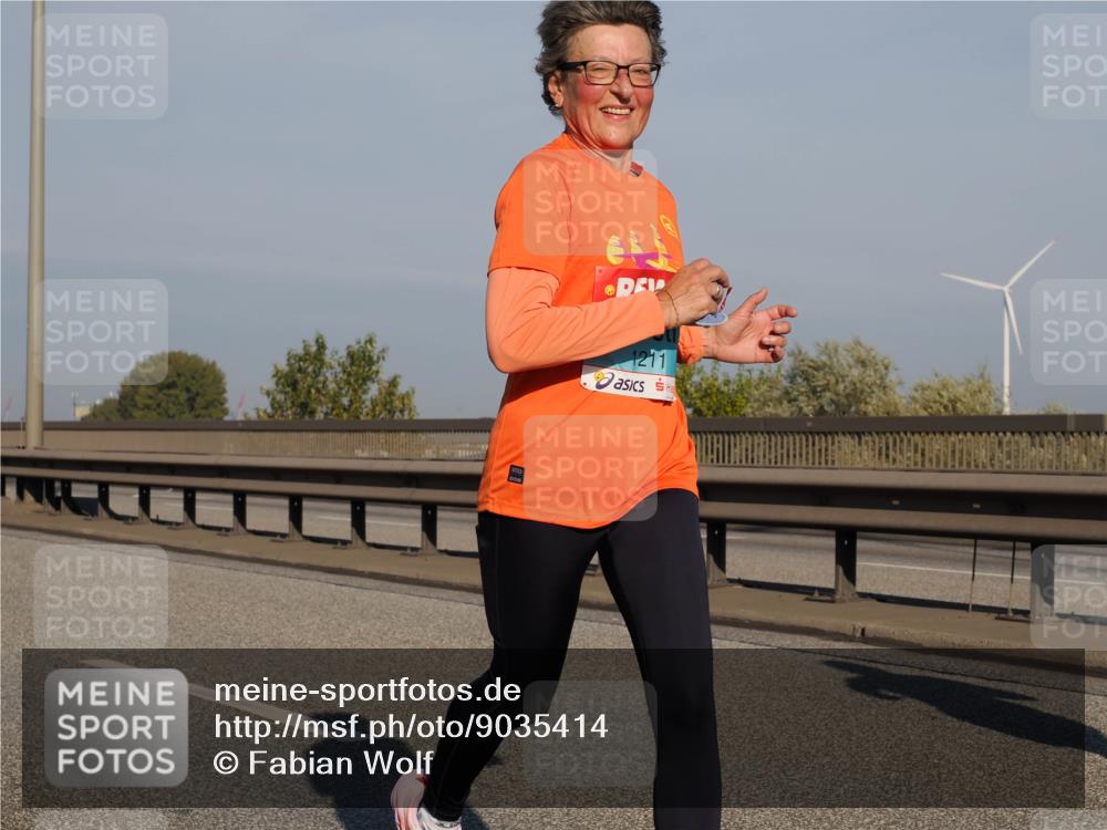 03.10.2025 - Köhlbrandbrückenlauf Fabian Wolf http://msf.ph/oto/9035414 03.10.2025 09:49:54 Position 3 1211 meine-sportfotos.de
