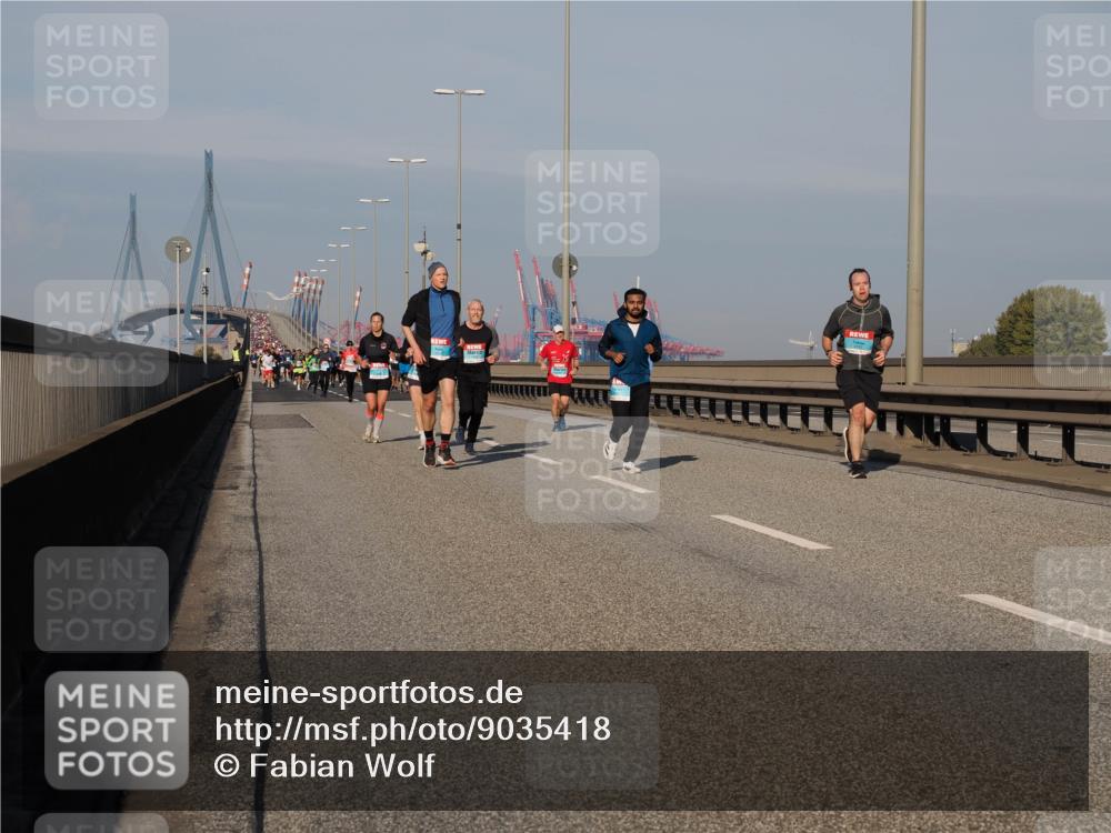03.10.2025 - Köhlbrandbrückenlauf Fabian Wolf http://msf.ph/oto/9035418 03.10.2025 09:49:55 Position 3  meine-sportfotos.de